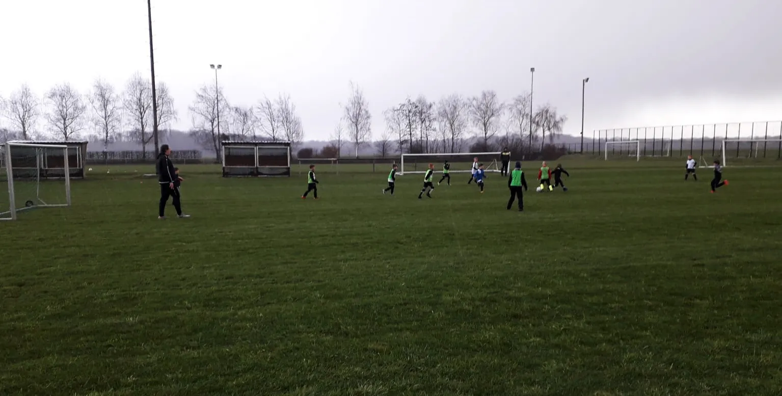 ssv-foerste-erstes-jugendtraining-auf-b-platz.jpg